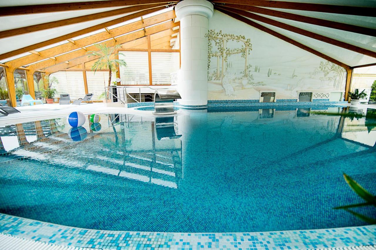 Palac Piorunow & Spa Kwiatkowice Luaran gambar