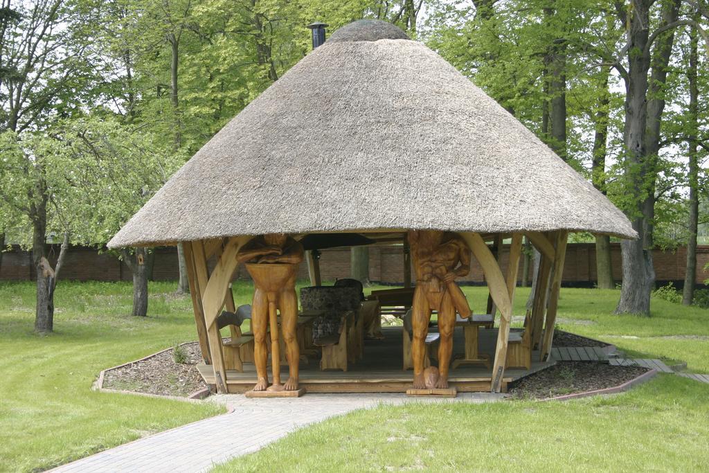 Palac Piorunow & Spa Kwiatkowice Luaran gambar
