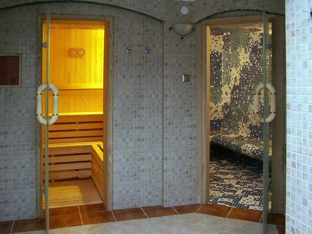 Palac Piorunow & Spa Kwiatkowice Luaran gambar