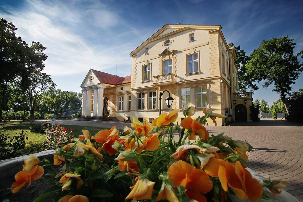 Palac Piorunow & Spa Kwiatkowice Luaran gambar