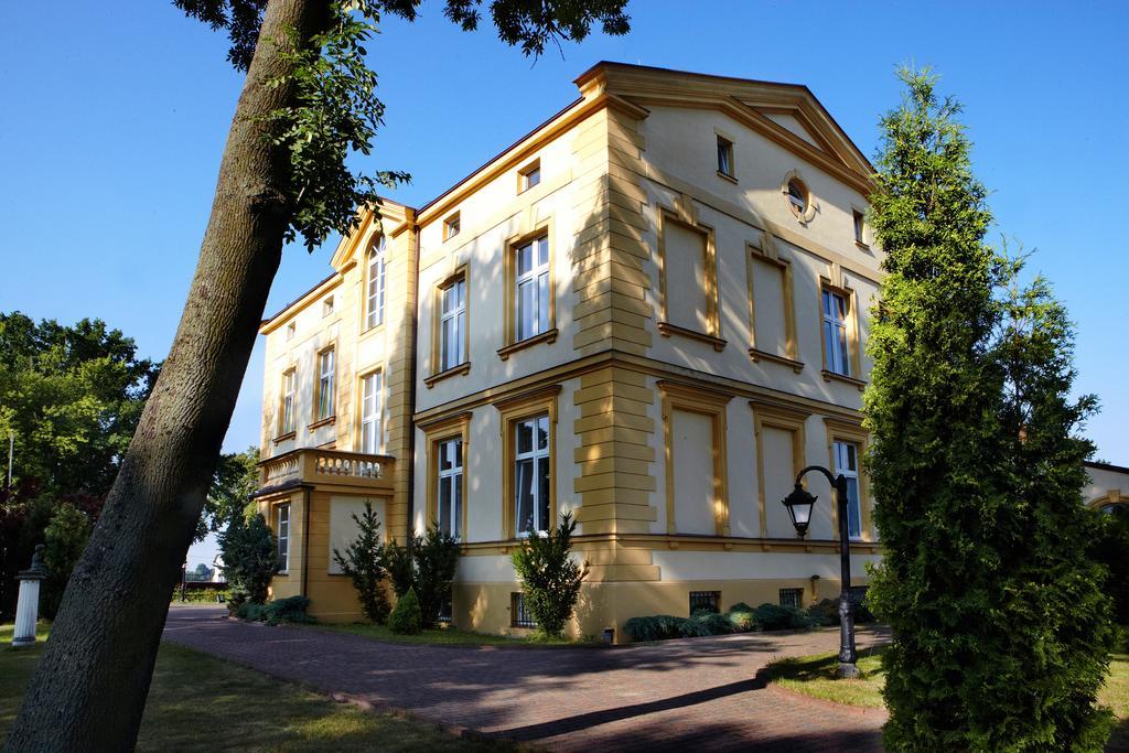 Palac Piorunow & Spa Kwiatkowice Luaran gambar