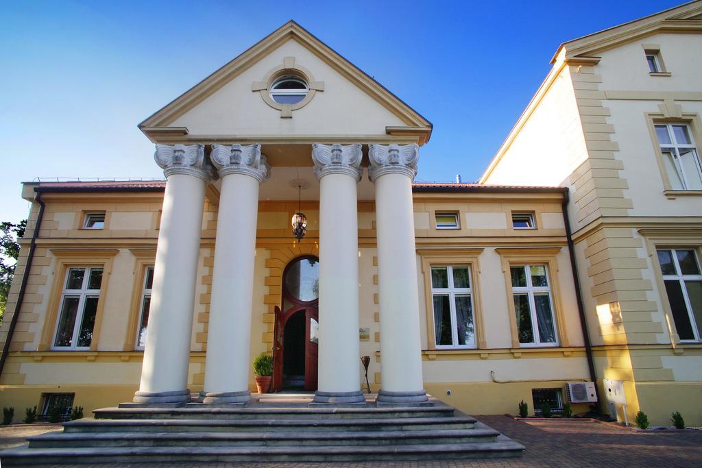 Palac Piorunow & Spa Kwiatkowice Luaran gambar