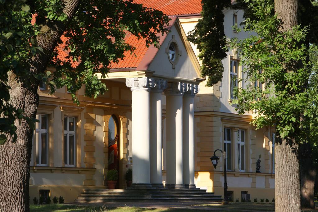 Palac Piorunow & Spa Kwiatkowice Luaran gambar