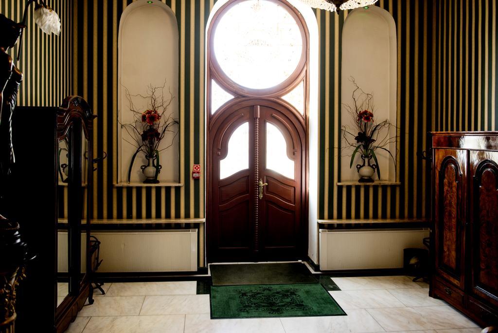 Palac Piorunow & Spa Kwiatkowice Luaran gambar