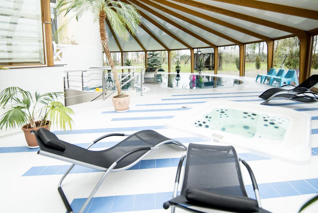 Palac Piorunow & Spa Kwiatkowice Luaran gambar