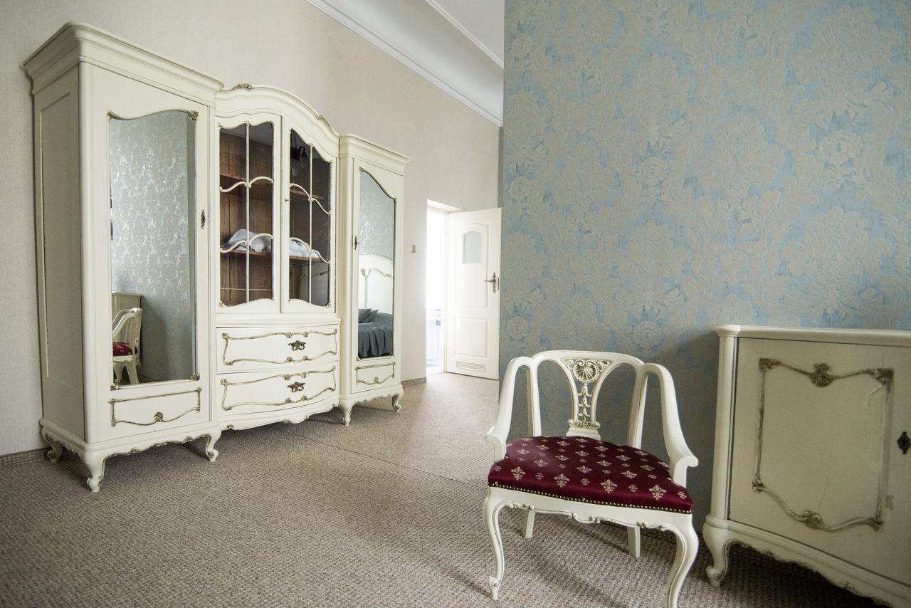Palac Piorunow & Spa Kwiatkowice Luaran gambar