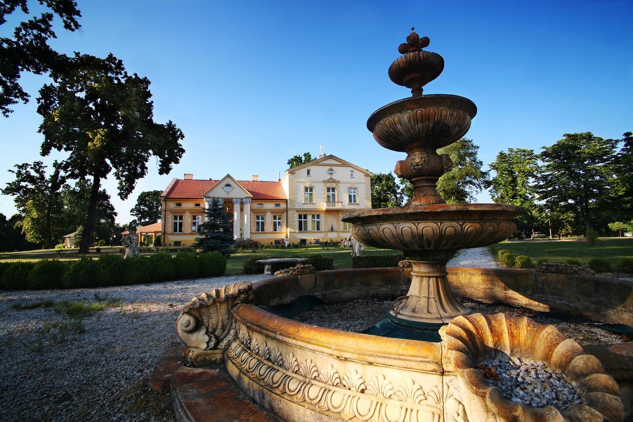Palac Piorunow & Spa Kwiatkowice Luaran gambar